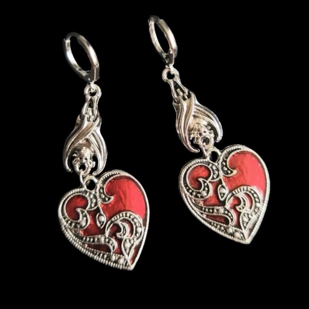 1 Pair Gothic Bat Heart Love Shape Pendant Round Buckle Silver Plated Earrings - Picture 10 of 12